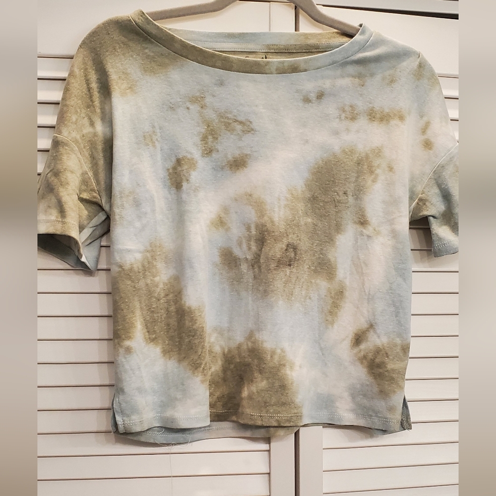 8 Piece Tee Shirt Mystery Lot,  Size Medium